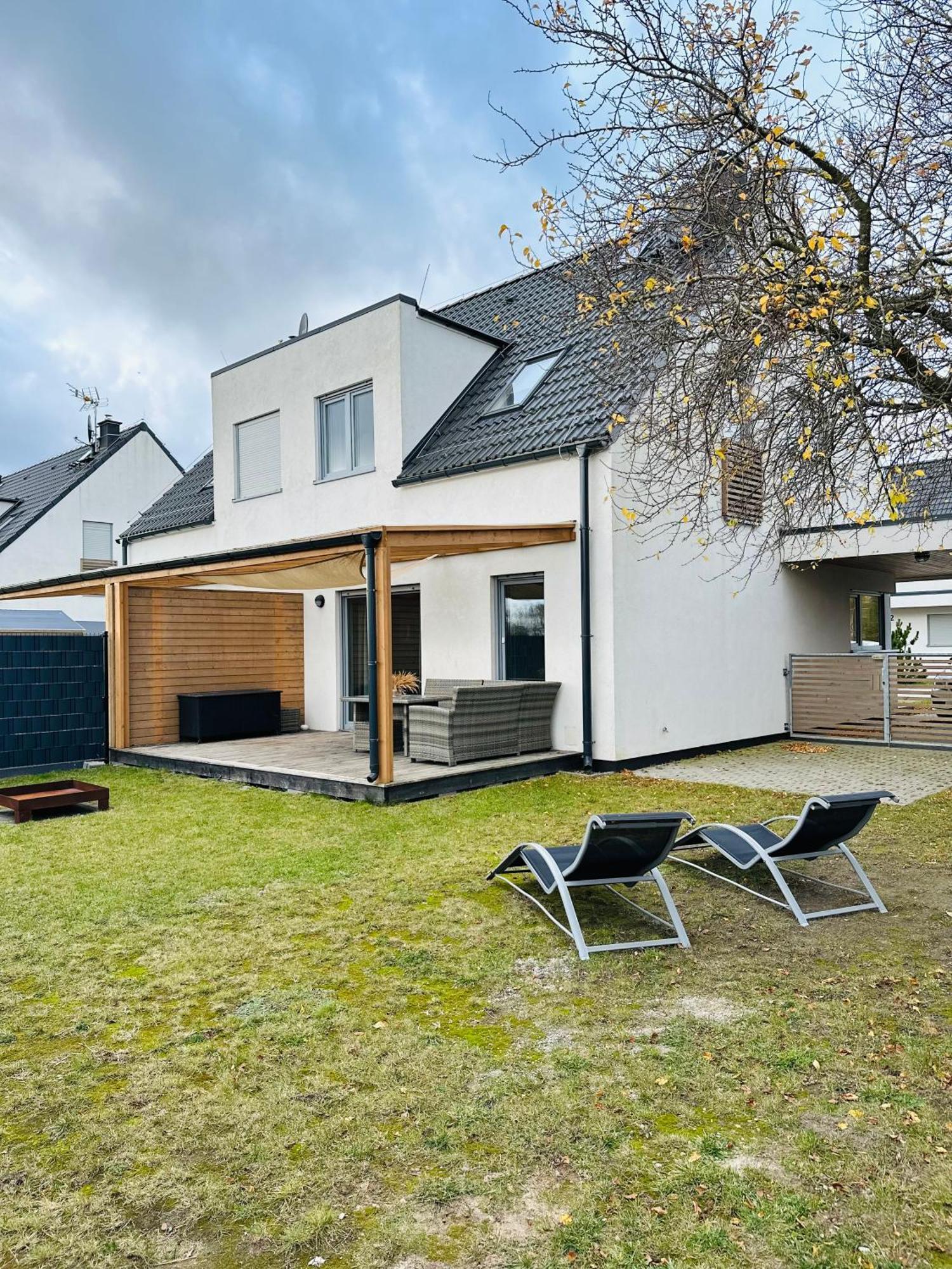 Coast House 25 -Trzesacz Sunny Side Baltic Villa Bagian luar foto